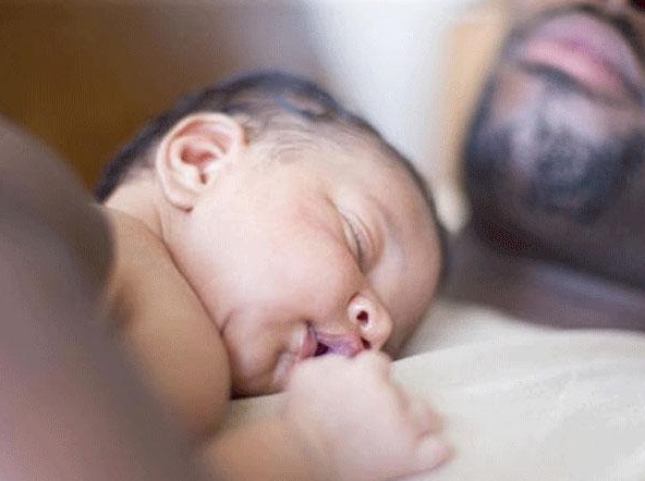 5 Cách Khắc Phục Tình Trạng Trẻ Sơ Sinh Ngủ Hay Giật Mình