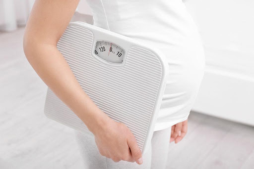 Đau lưng khi mang thai tháng cuối và những giải pháp giảm đau hiệu quả dành cho mẹ bầu